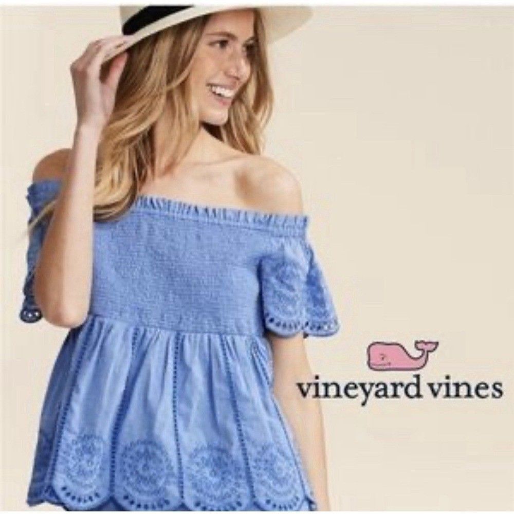 NWT Womens VINEYARD VINES Eyelet Smocked Top Chambray Blue Woven Size Large